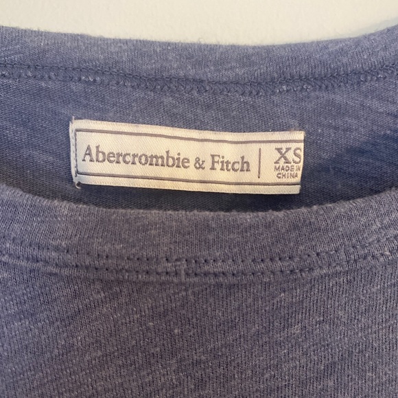 Abercrombie & Fitch Embroidered T-Shirt - Picture 3 of 3